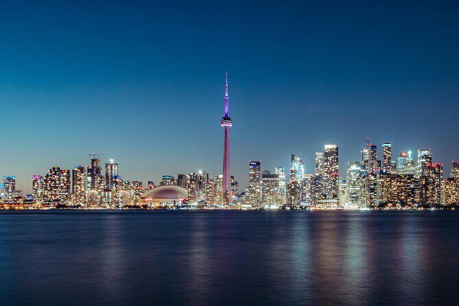 1-Hour Toronto Harbour Tour with Live Narration - Live Narration and a Small-Capped Group: The Real Comfort Advantage