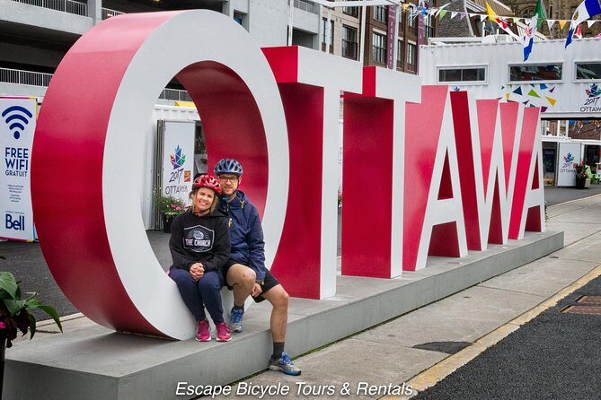 2-Hour Ottawa Express City Bike Tour - ByWard Market and neighborhood backroads: Ottawa beyond the obvious