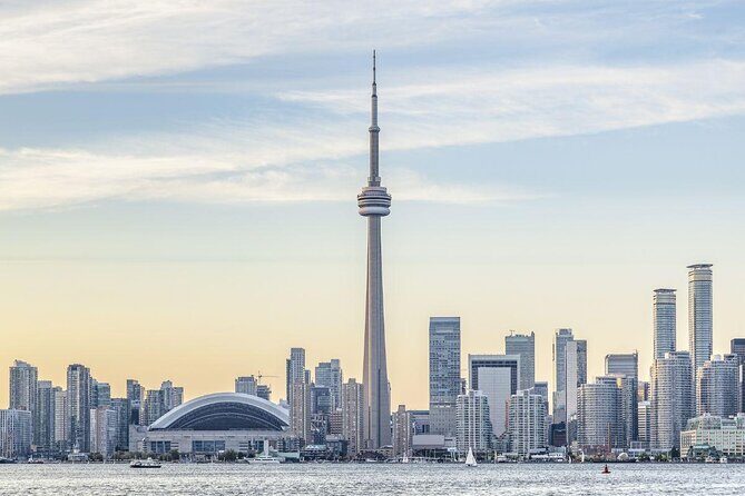 20 km Helicopter Tour over Toronto - Key highlights worth planning around