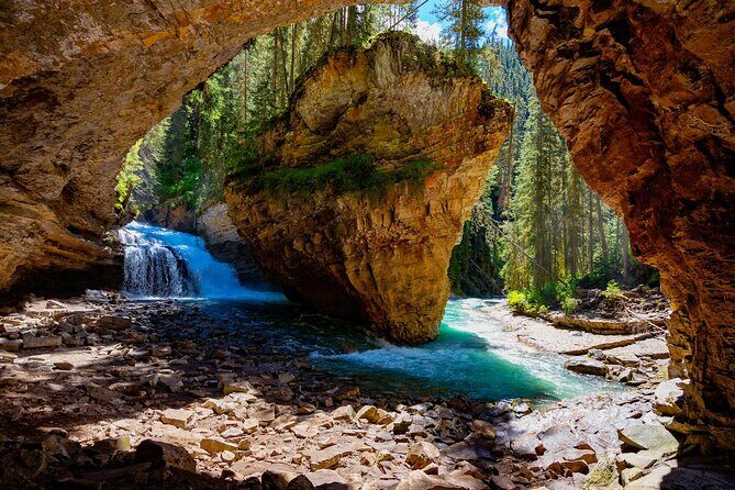 2025 Winner-Lake Louise Moraine Lake Johnston Canyon Banff Town - Pickup from Calgary, Canmore, or Banff: convenience that actually matters