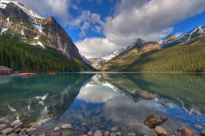 8 Iconic Stops. 12 Comfy Seats. See Banff's Best in First Class. - Lake Louise in One Hour: What You Can Actually Do