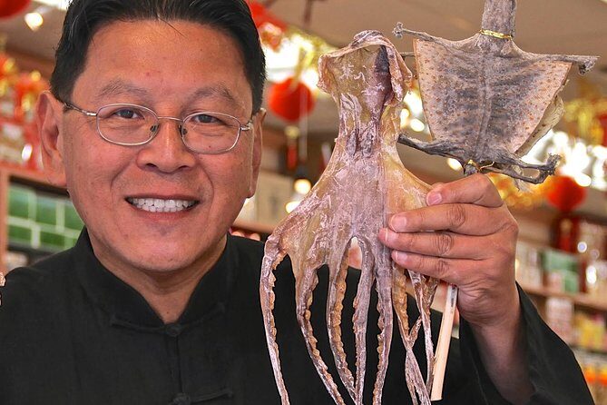 A Wok Around Chinatown: Culinary and Cultural Walking Tour Led by a Chef - A chef-led walk where food has a story behind it