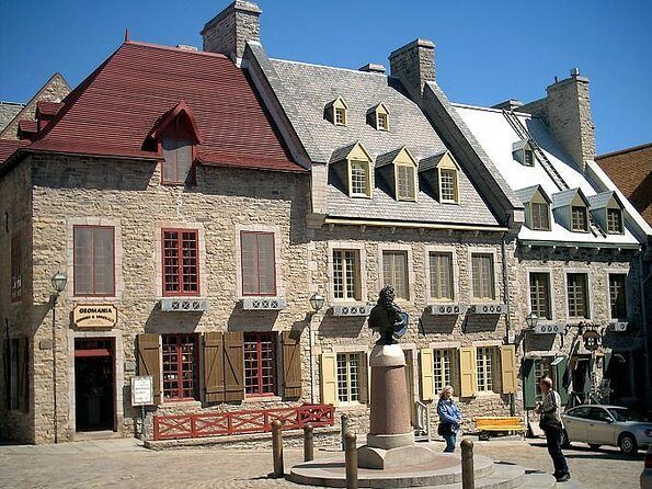 Animated Crime Walking Tour in Old Quebec - Key points to know before you go