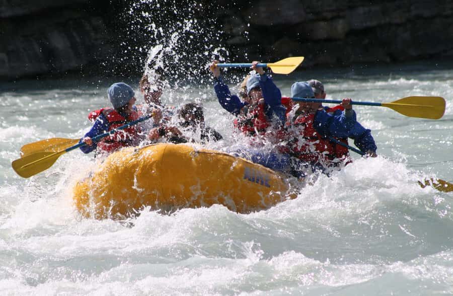 Athabasca Falls: Class 2 White Water Rafting Adventure - Safety Briefing and a 5-Minute Portage: The Moment It Clicks
