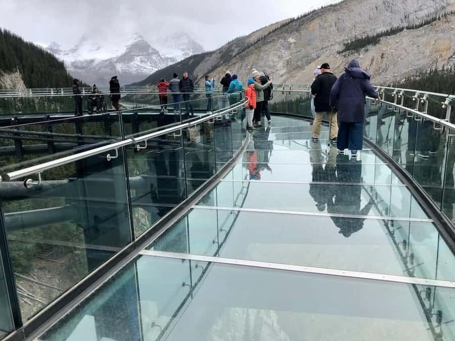 Banff and Jasper National Parks Tour and Glacier Adventure - Crowfoot Glacier: A Dramatic Three-Toe Reminder