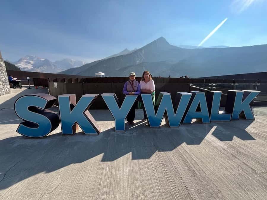 Banff and Jasper National Parks Tour and Glacier Adventure - The Icefields Parkway Drive: Where Short Stops Keep the Day Moving
