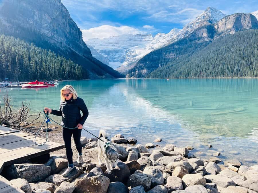 Banff: Lake Louise & Moraine Lake Half Day Tour - Banff pickup, smooth ride, and the Castle Mountain scenic stretch