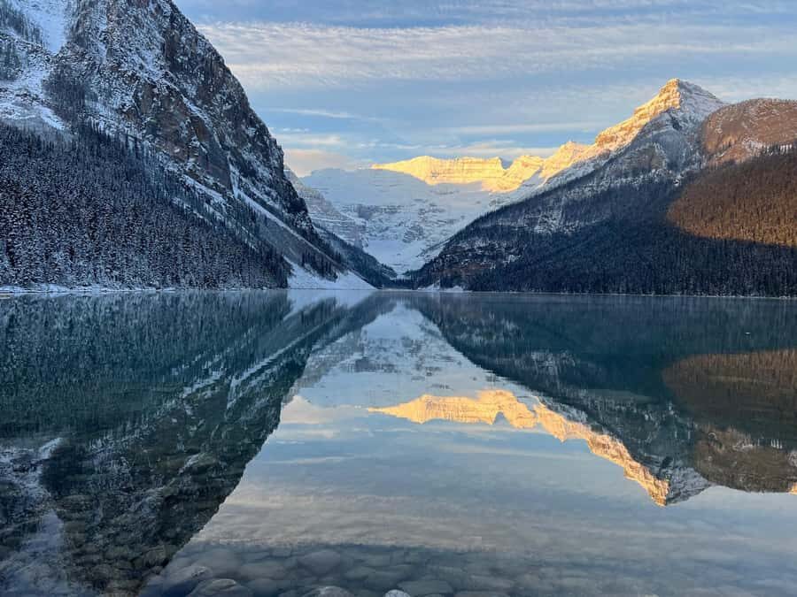 Banff: Louise & Moraine Lake or Johnston Canyon 1/2 Day Tour - Photo spots and “where to stand” tips that actually help