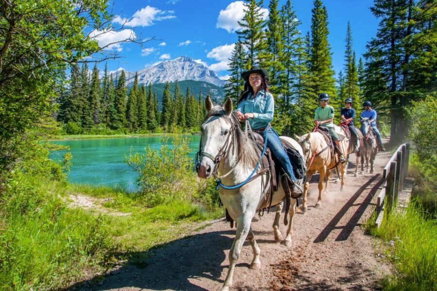 Banff National Park: 1-Hour Bow River Horseback Ride - Gear and Rider Rules You Should Plan Around