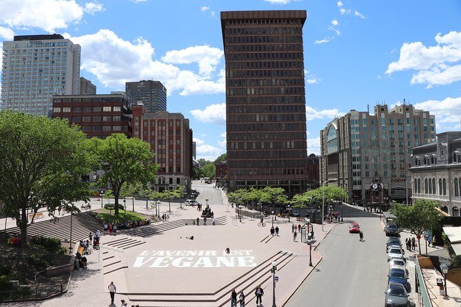 Best of Quebec City: Panoramic Bus Tour with Local Guide - Museum pass-by moments: Fine Arts, Civilization, and the riverfront
