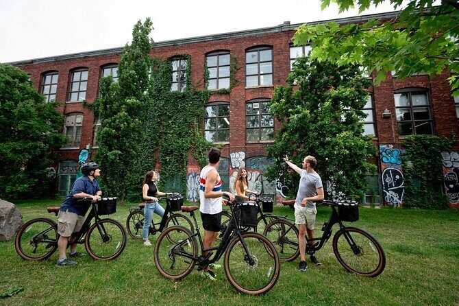 Bike / E-bike tour : Plateau, Mile-End, Jean-Talon Market by Fitz - How the ride actually feels: pacing, group size, and safety
