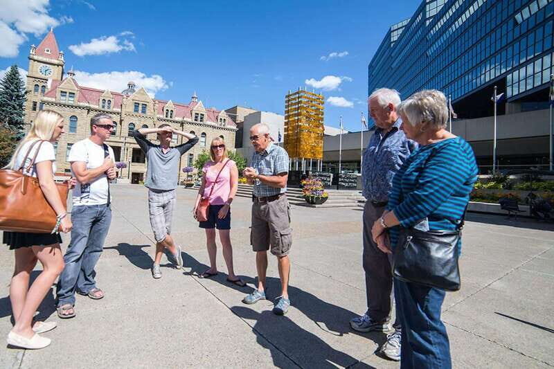 Calgary: 3-Hour Sightseeing Bus Tour - Photo stops done right: getting the shot without losing the tour