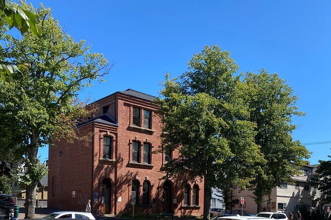 Charlottetown Walking Tour - Province House National Historic Site: why the 1864 Charlottetown Conference matters