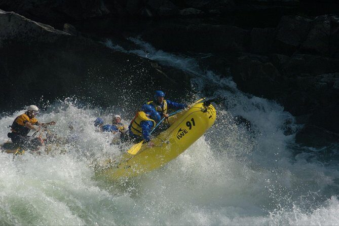 Clearwater, BC, Rafting, Finish in Canadas waterfall capital! - What to wear and bring: staying comfortable on wet rock and cold spray