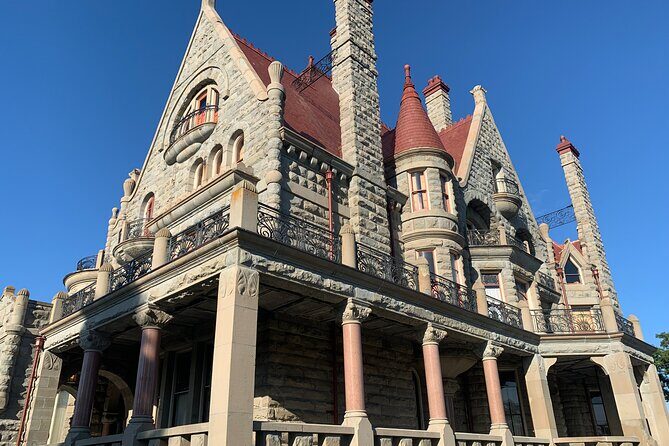 COMBO Victoria City Tour & Butchart Gardens & Entry Tix - Pickup details: know where to meet and be ready