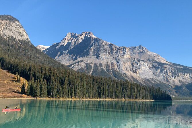 Day Trip: Lake Louise, Moraine Lake, Emerald Lake, Banff - A one-day sweep of Banff and Yoho icons