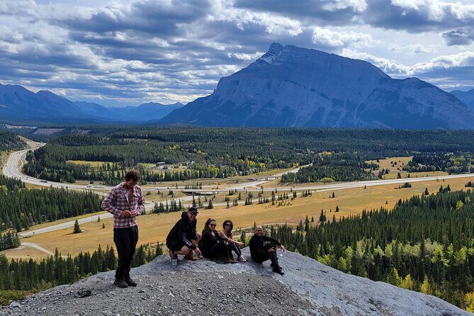 Discover Banff National Park - Premium Day Trip - Lake Louise: the hour-and-15 that everyone remembers