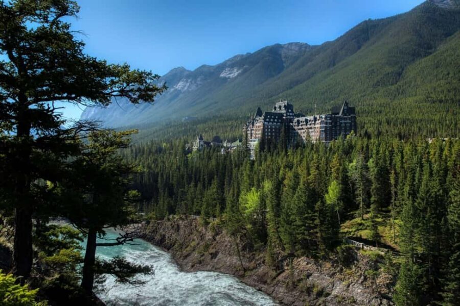 From Banff: Banff Wildlife & Scenic Highlights Premium Tour - Lake Minnewanka: a timed photo stop with real wildlife potential