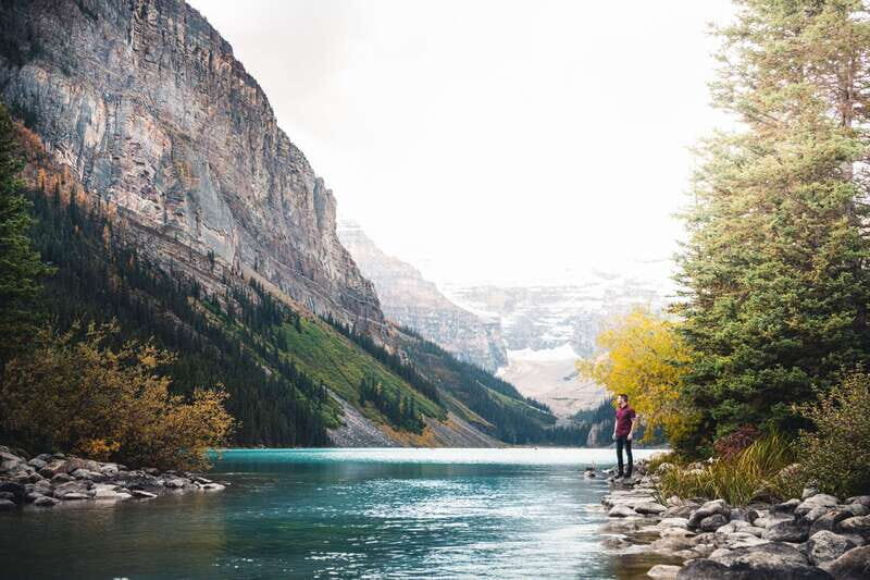 From Banff: Lake Louise and Moraine Lake Sightseeing Tour - Lake Louise on the waterline: glacier views, walking time, and photos