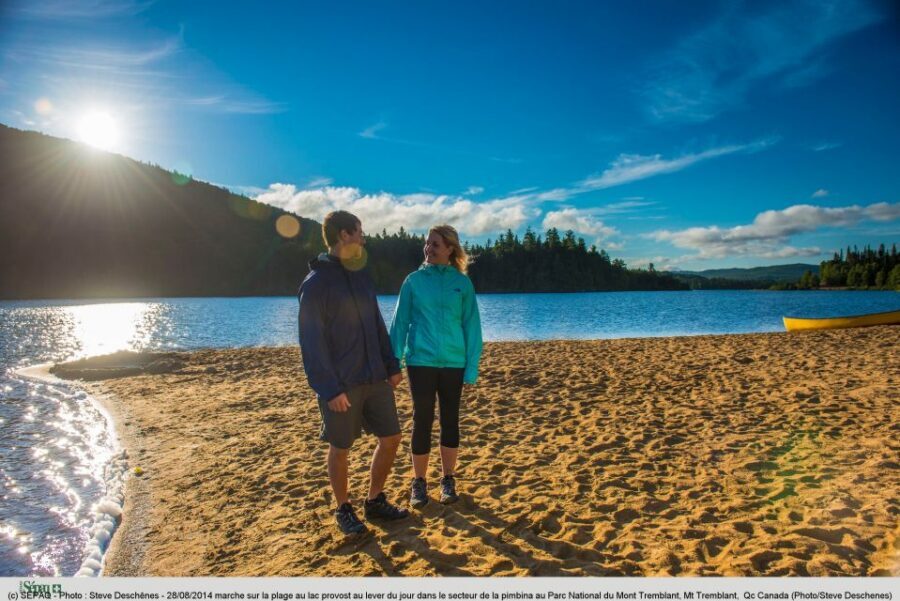 From Montreal: Mont-Tremblant National Park Hiking Day Trip - Noon picnic in the forest: where the day turns relaxing