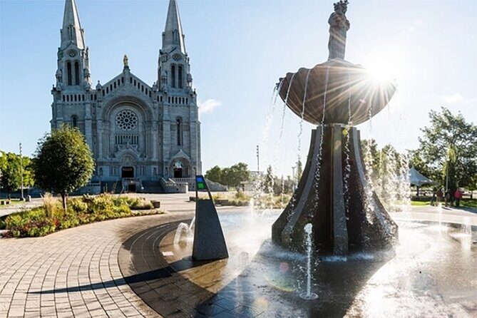 From Montreal: Quebec City & Montmorency Falls Full Day Trip - Bus comfort and communication: what to expect from real group days