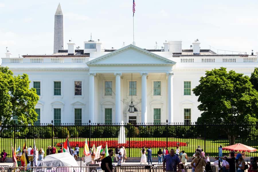 From New York City: Washington and Philadelphia 1-Day Tour - Photo Stops at White House and U.S. Capitol: Great Views, Tight Timing