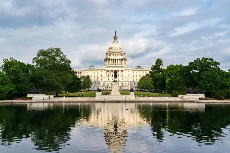 From New York City: Washington and Philadelphia 1-Day Tour - Riding the Motor Coach: Comfortable, But Plan for Long Sitting