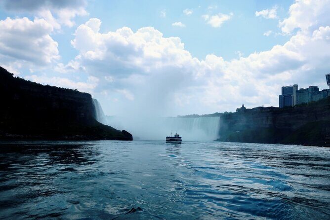 From Toronto: Niagara Falls Day Tour with Optional Boat Cruise - Timing, traffic, and photo strategy so you stay ahead of the day