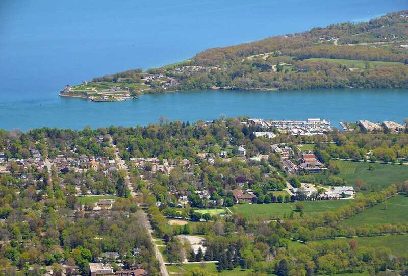 From Toronto: Niagara Falls Evening Tour With Boat Cruise - Dufferin Islands and Table Rock: setting up your night at the falls