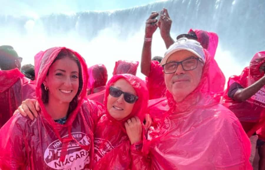 From Toronto: Niagara Falls Tour + Boat Ride and/or Journey - Should you book Queen Tour Niagara Falls Tours?