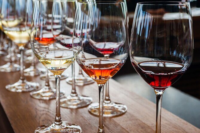Full-Day Group Wine Tour (with cheese and charcuterie) in Niagara-on-the-Lake - How the guide makes or breaks the day (and what to look for)