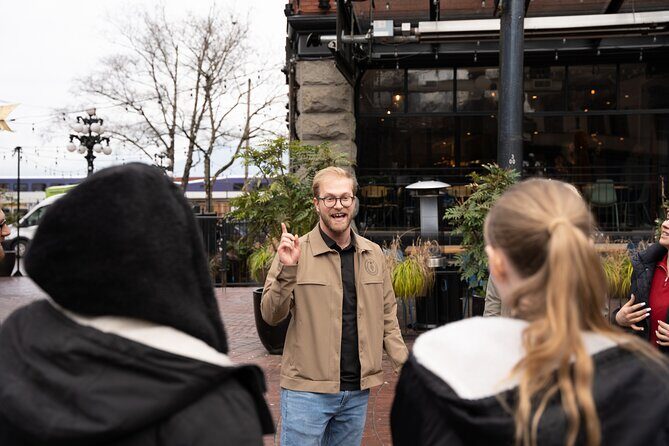 Gratuity-Based Vancouver City Highlights 3 Hour Walking Tour - Waterfront Station and Victory Square: where old and new meet