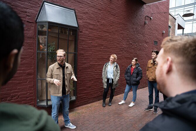 Gratuity-Based Vancouver City Highlights 3 Hour Walking Tour - Pacing, walking load, and the practical comfort reality