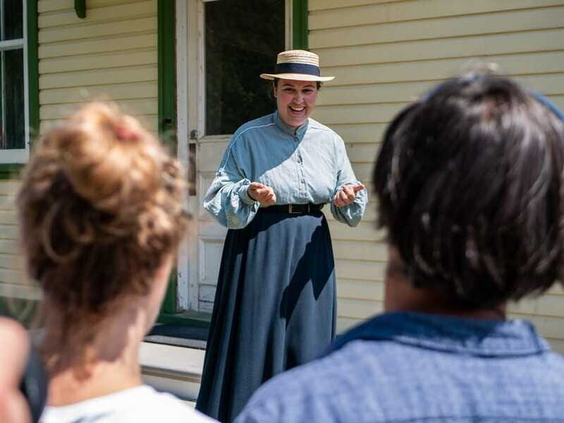 Grosse-Île: Irish Immigrant Memorial Cruise & Tour - Logistics That Actually Matter: Time, Parking, Food, and Payment