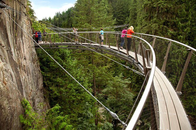 Grouse Mountain & Capilano Bridge Tour with Fish Hatchery - What to pack and how to make it smooth