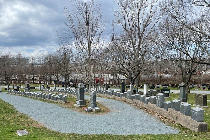 Half Day Small Group Tour in Peggy's Cove and Titanic Cemetery - Fairview Lawn Cemetery: Respectful Titanic Stories in Halifax