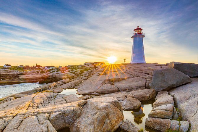 Halifax Premium Tour: Peggy's Cove, Citadel & Titanic Cemetery - Halifax Public Gardens: A Victorian Pause That Breaks Up the Day