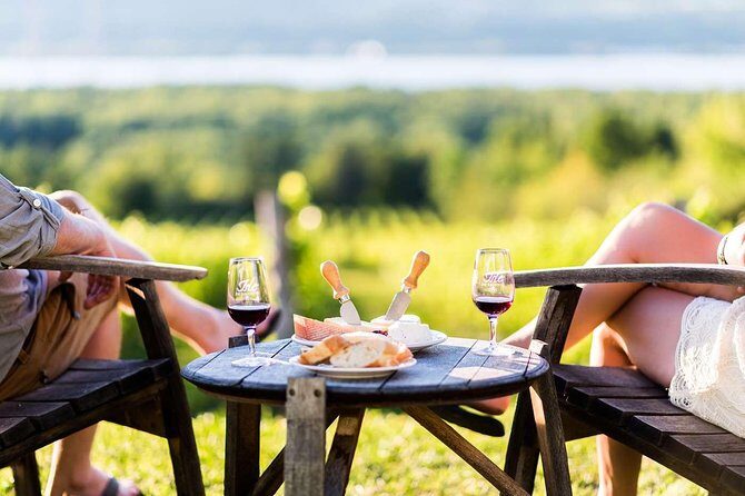 Island of Orleans Taste and Drink Tour - From 19 Rue du Fort to the island road