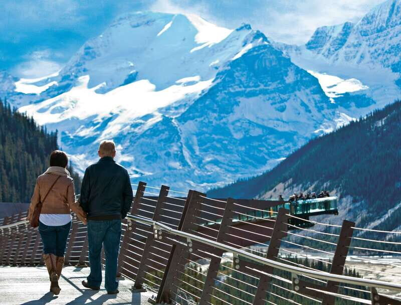 Jasper: Columbia Icefield Skywalk - What to bring: warm layers, ID, and the smart shoe choice
