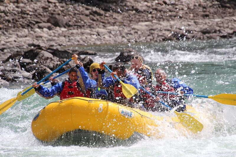 Jasper National Park: 2-Hour Whitewater Rafting - Gear up, safety talk, then 10 minutes to find your rhythm