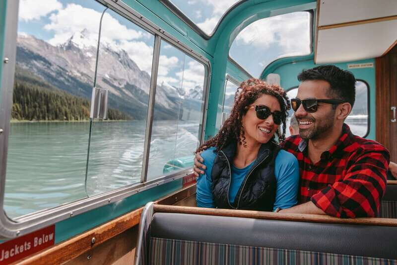Jasper National Park: Maligne Lake Cruise With Guide - What to bring and what to leave behind