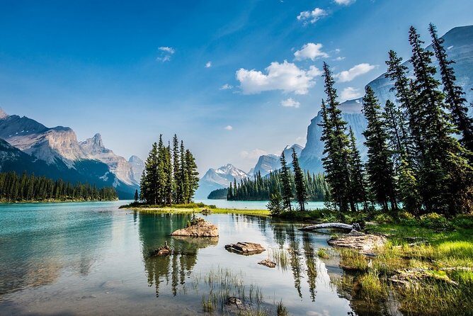 Jasper National Park Tour: Maligne Valley, Medicine Lake and Spirit Island - Medicine Lake: the “vanishing” stop that’s actually science, not magic