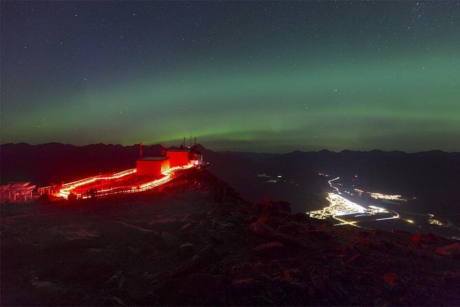 Jasper SkyTram - Summit Café: plan a warm break where you get the best views