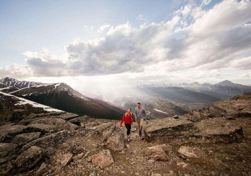Jasper SkyTram Roundtrip Flight Ticket - The Enclosed Tram Ride: Views in 7.5 Minutes and How the Narration Helps