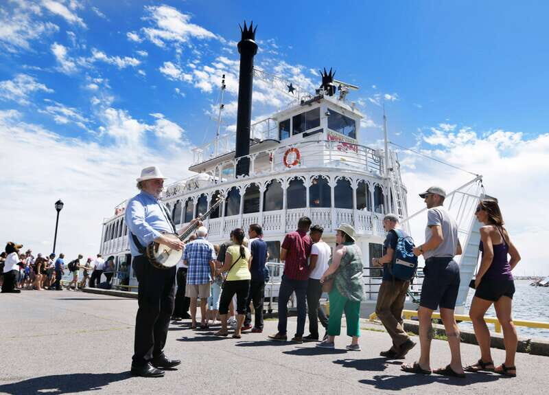 Kingston: Heart of the Thousand Islands Riverboat Cruise - Kingston’s dock-to-water setup: where to start smoothly