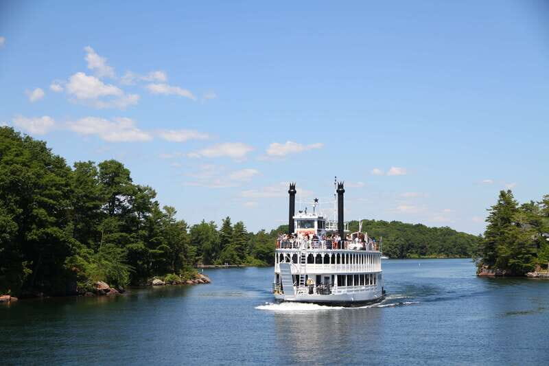 Kingston: Heart of the Thousand Islands Riverboat Cruise - Canteen and bar choices: plan your budget before you sail