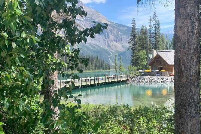 Lake Louise Moraine Lake Emerald Lake Yoho Banff National Park - Lake Louise: the famous shores with a realistic time box