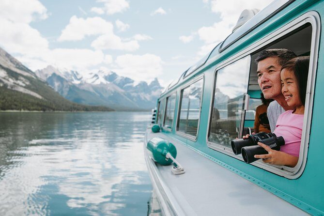 Maligne Lake Cruise - Why this Maligne Lake Cruise is so worth your time in Jasper