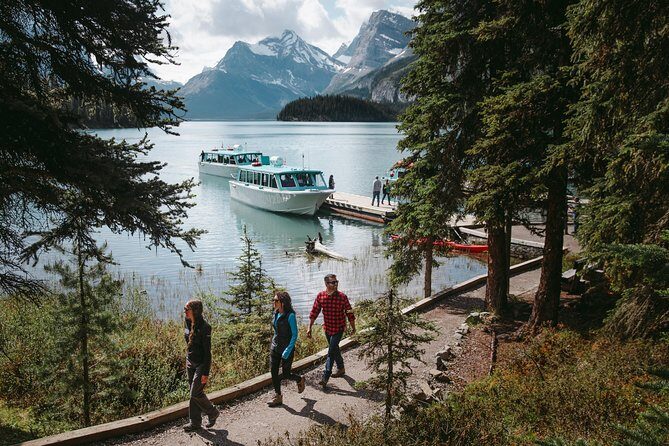 Maligne Lake Cruise - Timing your cruise: picking a departure time that helps your photos