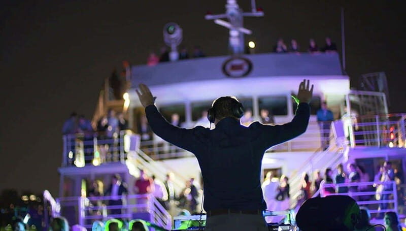 Montréal: 3 or 5-Course Dinner Cruise with DJ & Dancing - The Route Through Montreal: Old Port to Biosphere Lights